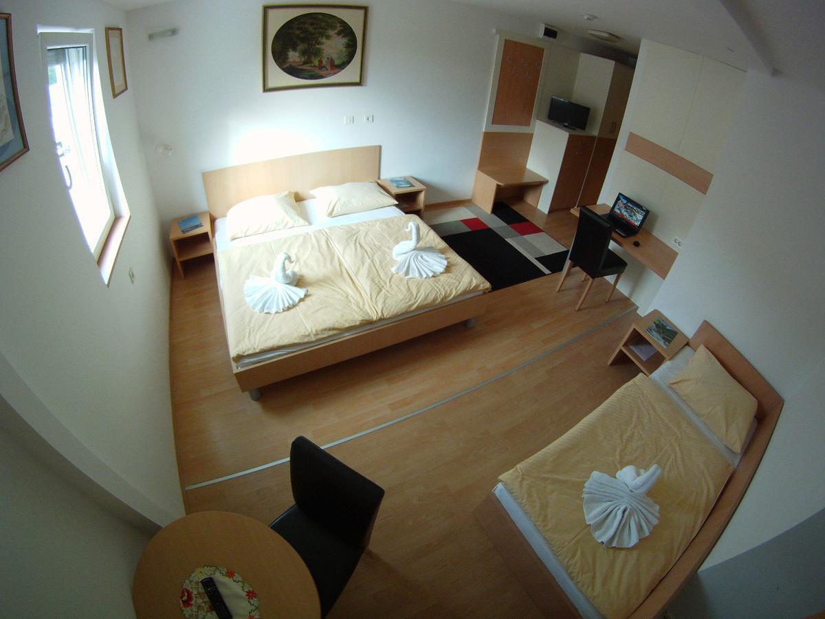 Hotel Galaksija Trebnje Extérieur photo
