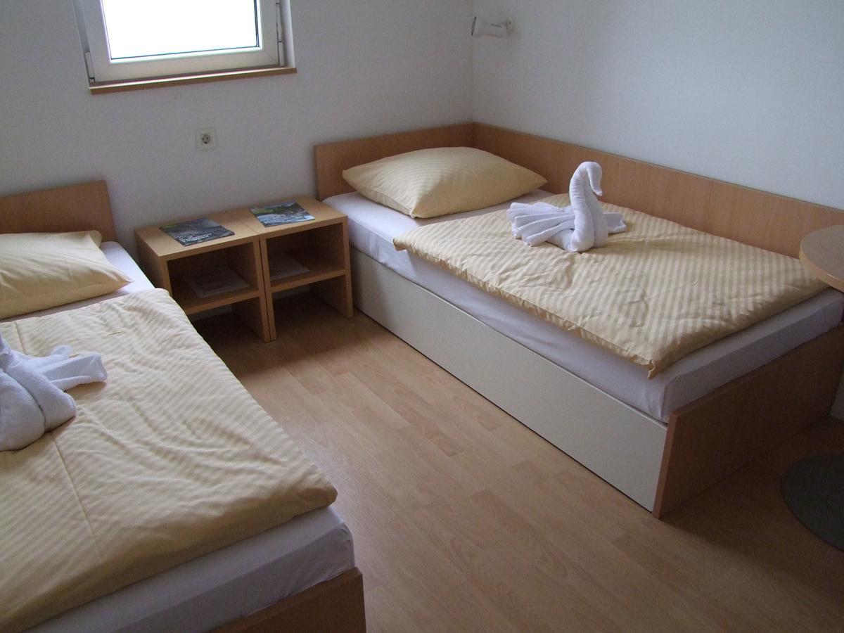 Hotel Galaksija Trebnje Extérieur photo